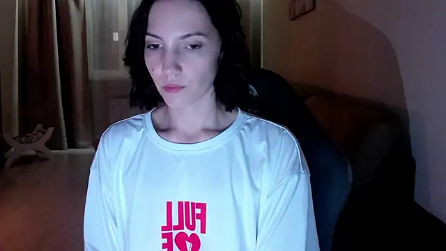 Snapshot of AdeleShinemm chatting on 09/13/25, 03:34 AdeleShinemm online show from 09/13/25, 03:34