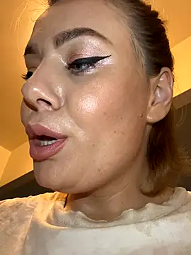 emmasweett11 online show from 09/23/25, 12:19