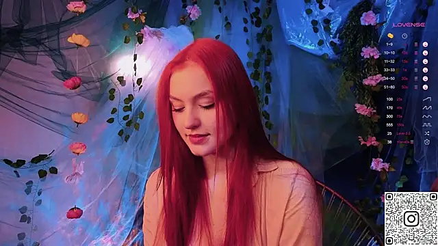 GildedKitten online show from 12/01/25, 06:13