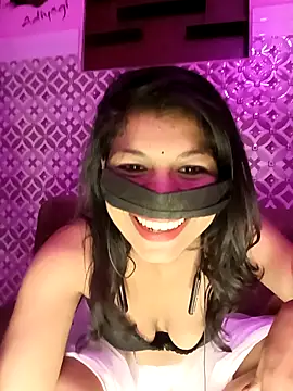 Snapshot of Horny_Ishika chatting on 09/21/25, 07:43 Horny Ishika online show from 09/21/25, 07:43