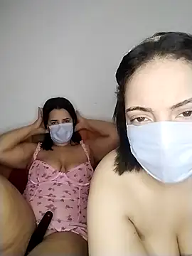 Snapshot of maria_sexyyyy chatting on 10/18/25, 03:35 maria sexyyyy online show from 10/18/25, 03:35