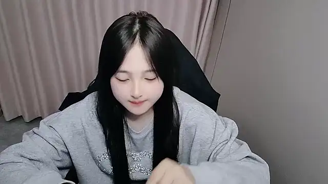 xxz98 online show from 04/15/26, 09:04