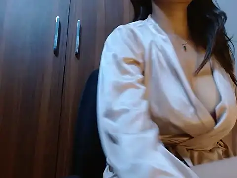 Snapshot of soya_queen chatting on 07/30/26, 04:44 soya queen online show from 07/30/26, 04:44