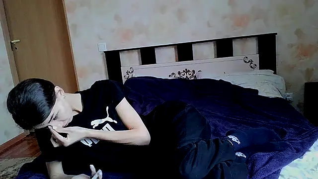 Crazy Empresis online show from 12/04/25, 07:17