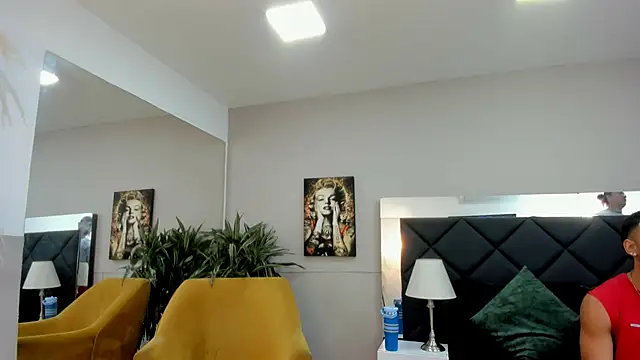 Snapshot of emilio_brandon chatting on 11/09/25, 10:24 emilio brandon online show from 11/09/25, 10:24