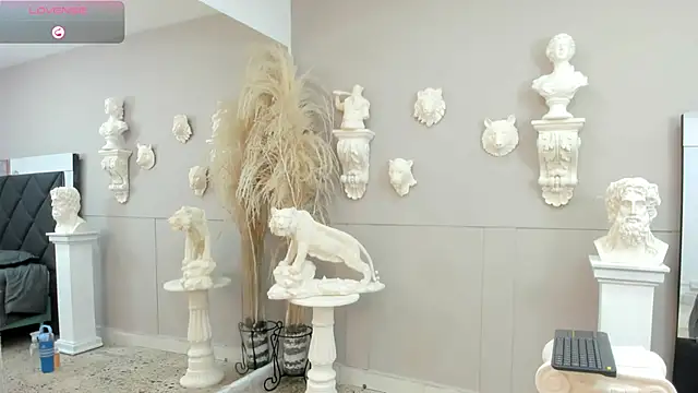 Snapshot of emilio_brandon chatting on 11/14/25, 11:31 emilio brandon online show from 11/14/25, 11:31