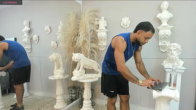 Snapshot of emilio_brandon chatting on 11/15/25, 10:23 emilio brandon online show from 11/15/25, 10:23