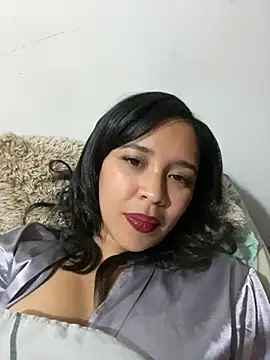 Esmeraldagh  online show from 09/18/25, 02:57