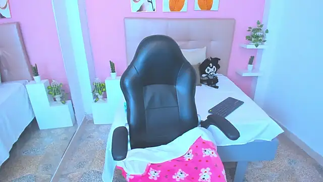 Miku Kita online show from 09/14/25, 12:54