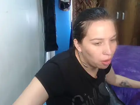 cloequeen15 online show from 03/20/26, 04:45