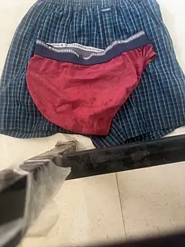 Snapshot of longfuckk chatting on 03/11/26, 03:12 longfuckk online show from 03/11/26, 03:12