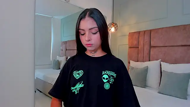 hannah miltonn online show from 09/21/25, 07:26