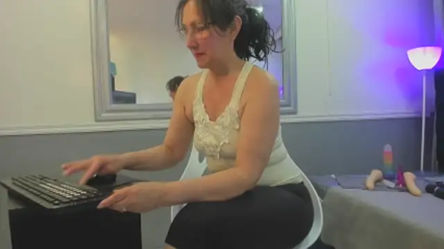 Oriana Jhonson online show from 03/17/26, 11:24