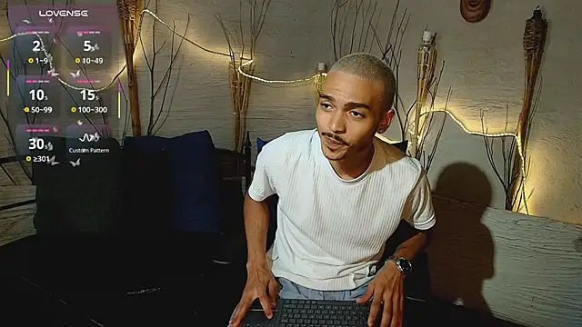 MarcusRain  online show from 11/22/25, 07:24