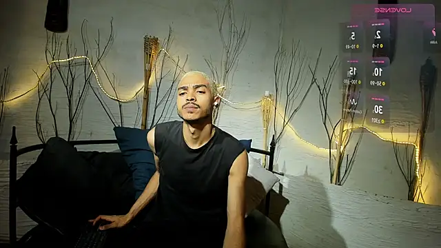 MarcusRain  online show from 12/04/25, 03:38