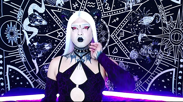 naomi satan online show from 04/17/26, 09:51
