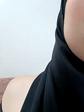 jamila zair online show from 04/09/26, 03:39