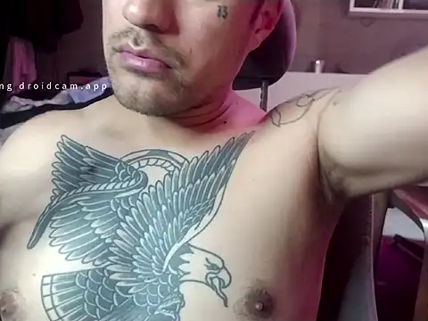 Snapshot of parca13 chatting on 11/26/25, 03:40 parca13 online show from 11/26/25, 03:40