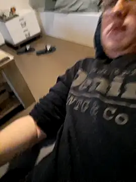 Snapshot of geilerd122 chatting on 01/05/26, 05:49 geilerd122 online show from 01/05/26, 05:49