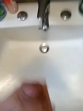 Empi19cm online show from 10/08/25, 04:48