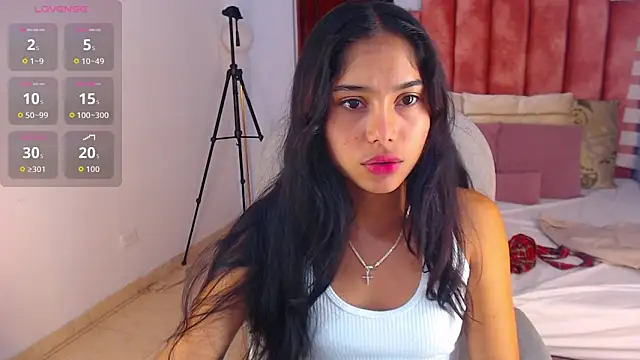 Milaa Star  online show from 10/01/25, 04:07