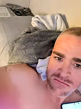 Dallasbest214 online show from 10/28/25, 08:22