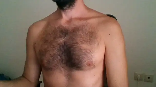 Snapshot of mrralph90 chatting on 09/18/25, 03:03 mrralph90 online show from 09/18/25, 03:03