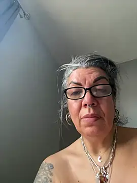 Snapshot of dieseldame1313 chatting on 01/27/25, 09:55 dieseldame1313 online show from 01/27/25, 09:55