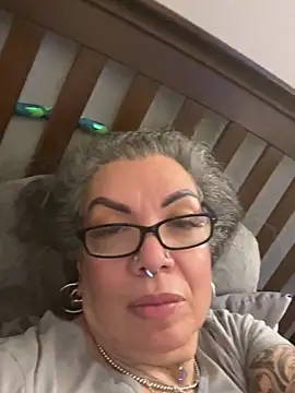 Snapshot of dieseldame1313 chatting on 02/12/25, 05:26 dieseldame1313 online show from 02/12/25, 05:26