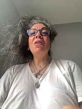 Snapshot of dieseldame1313 chatting on 02/20/25, 04:57 dieseldame1313 online show from 02/20/25, 04:57