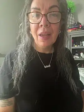 dieseldame1313 online show from 06/30/26, 11:44
