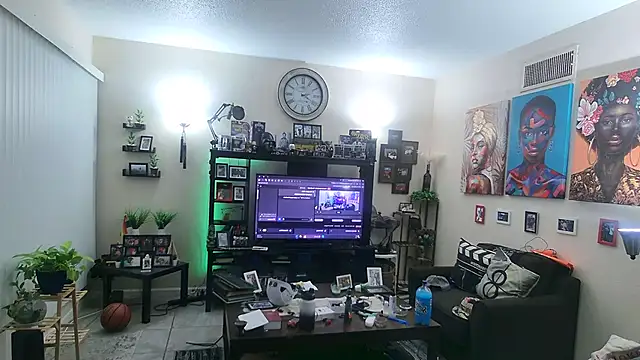 Str8ishVegasGuy online show from 10/03/25, 02:19