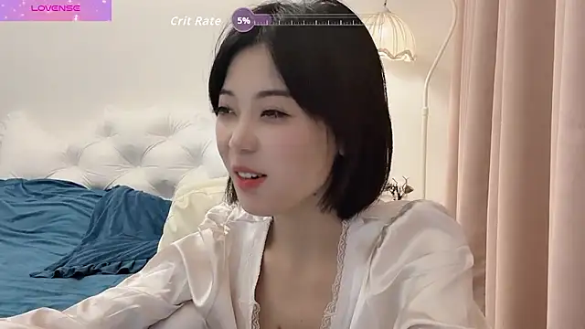 Snapshot of bao-bao- chatting on 10/17/25, 09:50 bao-bao- online show from 10/17/25, 09:50
