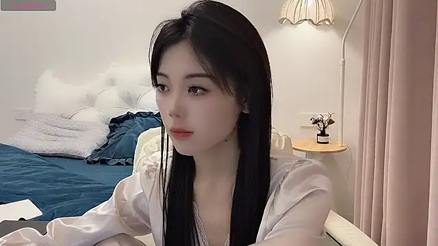 Snapshot of bao-bao- chatting on 11/06/25, 03:35 bao-bao- online show from 11/06/25, 03:35