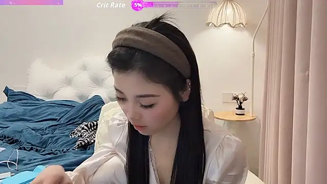 Snapshot of bao-bao- chatting on 11/22/25, 08:57 bao-bao- online show from 11/22/25, 08:57