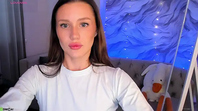 Aria Mila online show from 04/23/26, 05:19