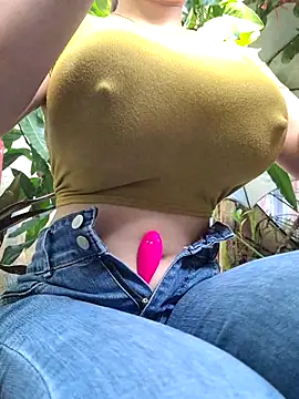 Kiki-vivi online show from 09/20/25, 01:06