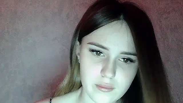 SweetLoraa online show from 02/02/26, 05:33