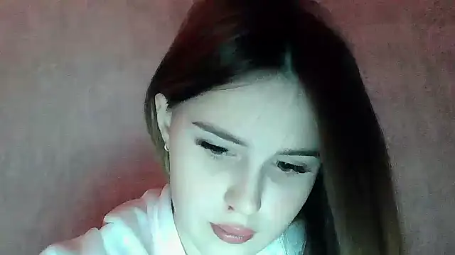 SweetLoraa online show from 02/09/26, 04:33