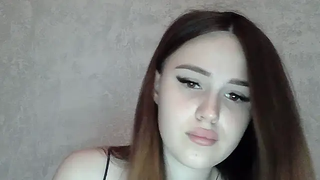 Snapshot of SweetLoraa chatting on 06/14/26, 01:57 SweetLoraa online show from 06/14/26, 01:57