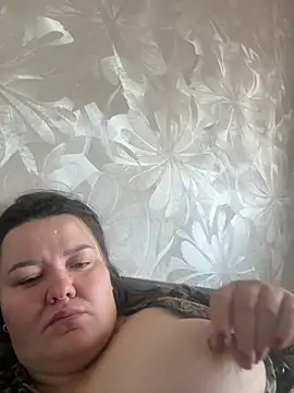 Snapshot of SunnyLeila2101 chatting on 09/11/25, 05:51 SunnyLeila2101 online show from 09/11/25, 05:51