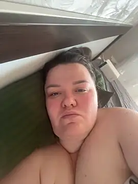 Snapshot of SunnyLeila2101 chatting on 09/12/25, 07:41 SunnyLeila2101 online show from 09/12/25, 07:41