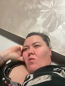 Snapshot of SunnyLeila2101 chatting on 09/23/25, 08:23 SunnyLeila2101 online show from 09/23/25, 08:23