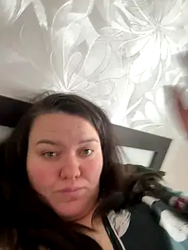 Snapshot of SunnyLeila2101 chatting on 10/01/25, 09:48 SunnyLeila2101 online show from 10/01/25, 09:48