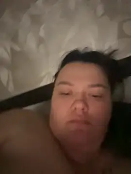 Snapshot of SunnyLeila2101 chatting on 10/22/25, 07:57 SunnyLeila2101 online show from 10/22/25, 07:57