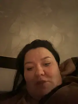 Snapshot of SunnyLeila2101 chatting on 11/27/25, 07:38 SunnyLeila2101 online show from 11/27/25, 07:38