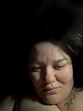 Snapshot of SunnyLeila2101 chatting on 12/02/25, 09:10 SunnyLeila2101 online show from 12/02/25, 09:10