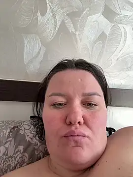 SunnyLeila2101 online show from 04/13/26, 10:21