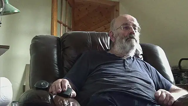 janzer13 online show from 10/20/25, 01:44