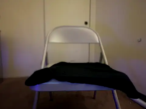 Snapshot of whiteuncut chatting on 09/24/25, 10:40 whiteuncut online show from 09/24/25, 10:40